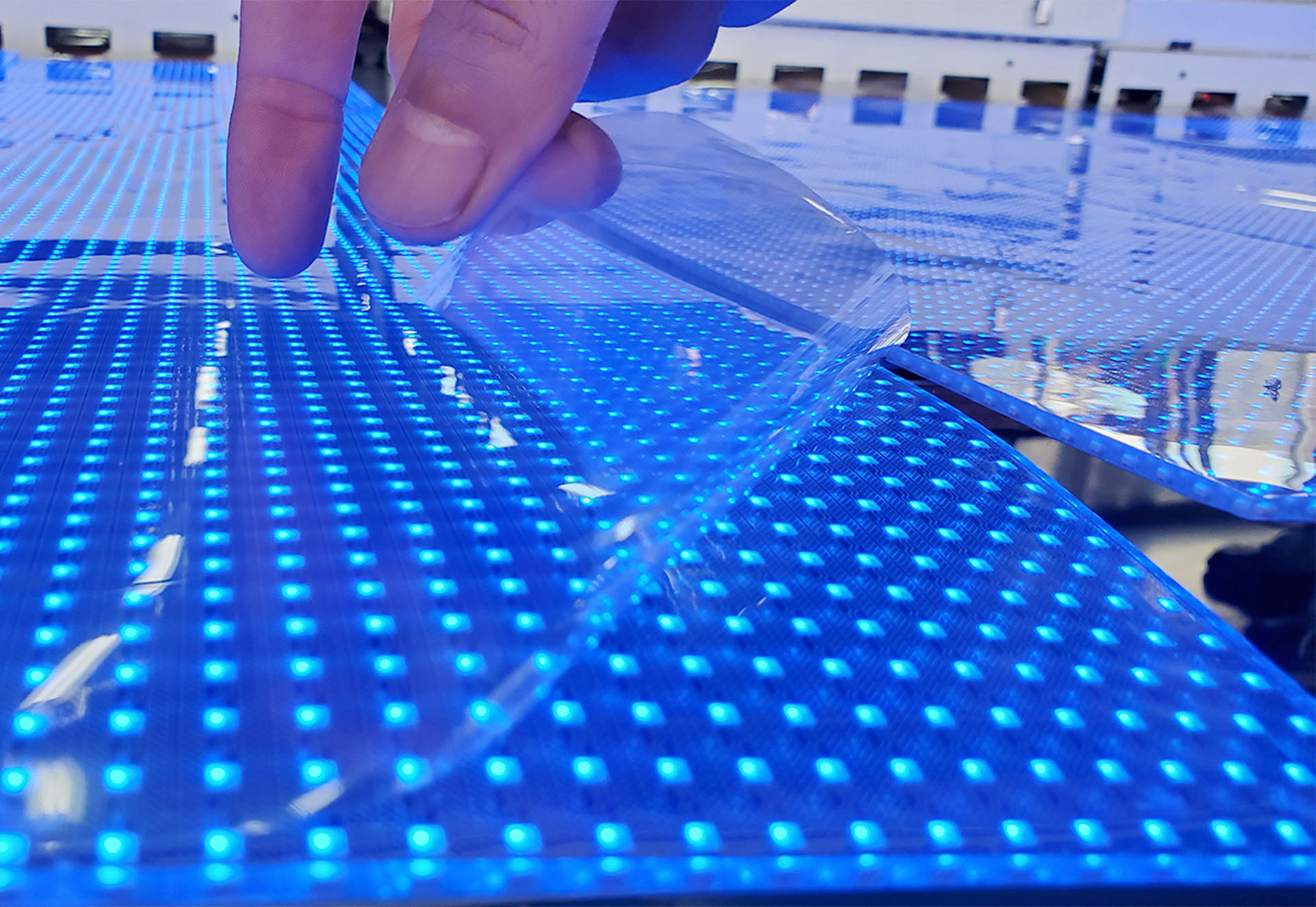 crystal led screen installation 